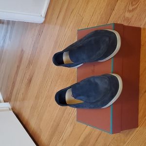 Lora Piana suede size 42